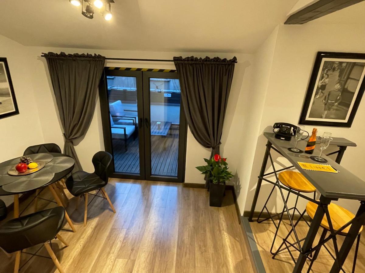 Apartament Podcienie Z Tarasem Bielsko-Biala Old Townアパートメント エクステリア 写真